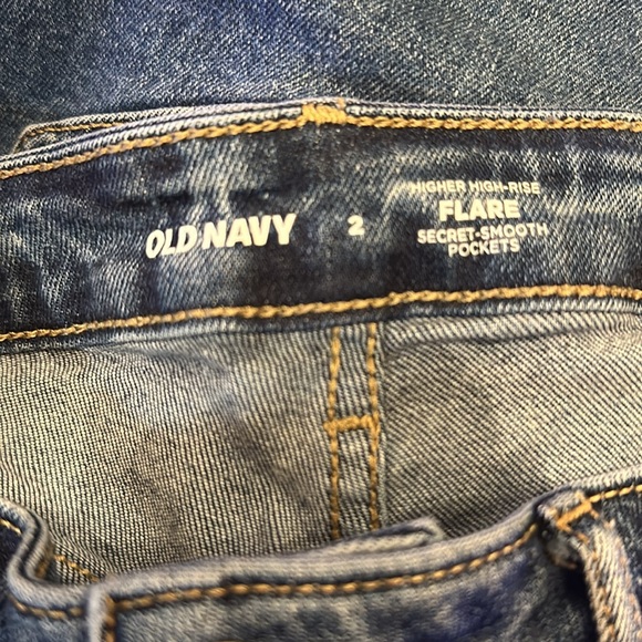 Old Navy Highest High Rise Flare Jeans 31” inseam - Picture 4 of 4